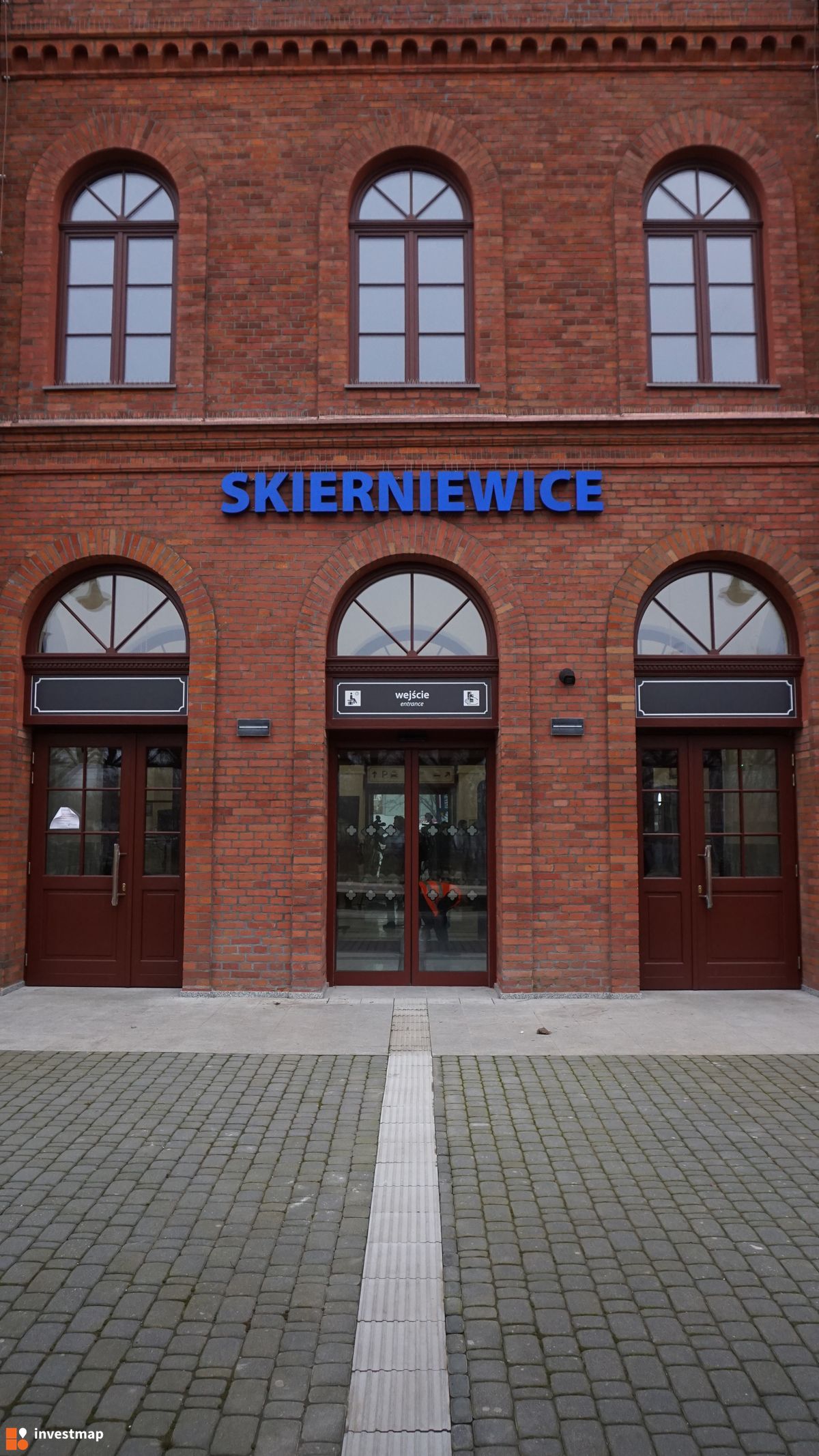 Zdjęcie Dworzec kolejowy w Skierniewicach fot. Wojciech Jenda