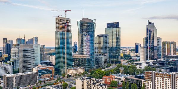 The Bridge wyrasta na nową ikonę biznesowej Warszawy [ZDJĘCIA]