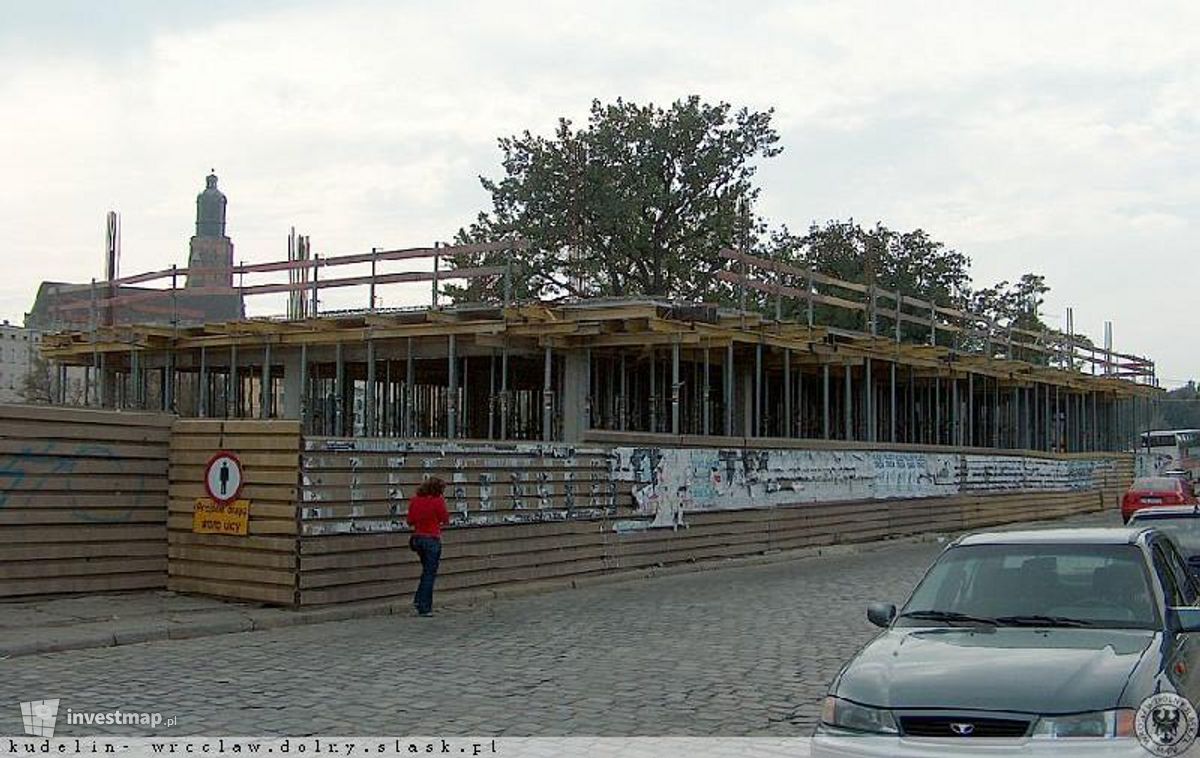 Zdjęcie [Żerniki Wrocławskie] Żernicki Rynek - 297 mieszkań fot. Jan Augustynowski