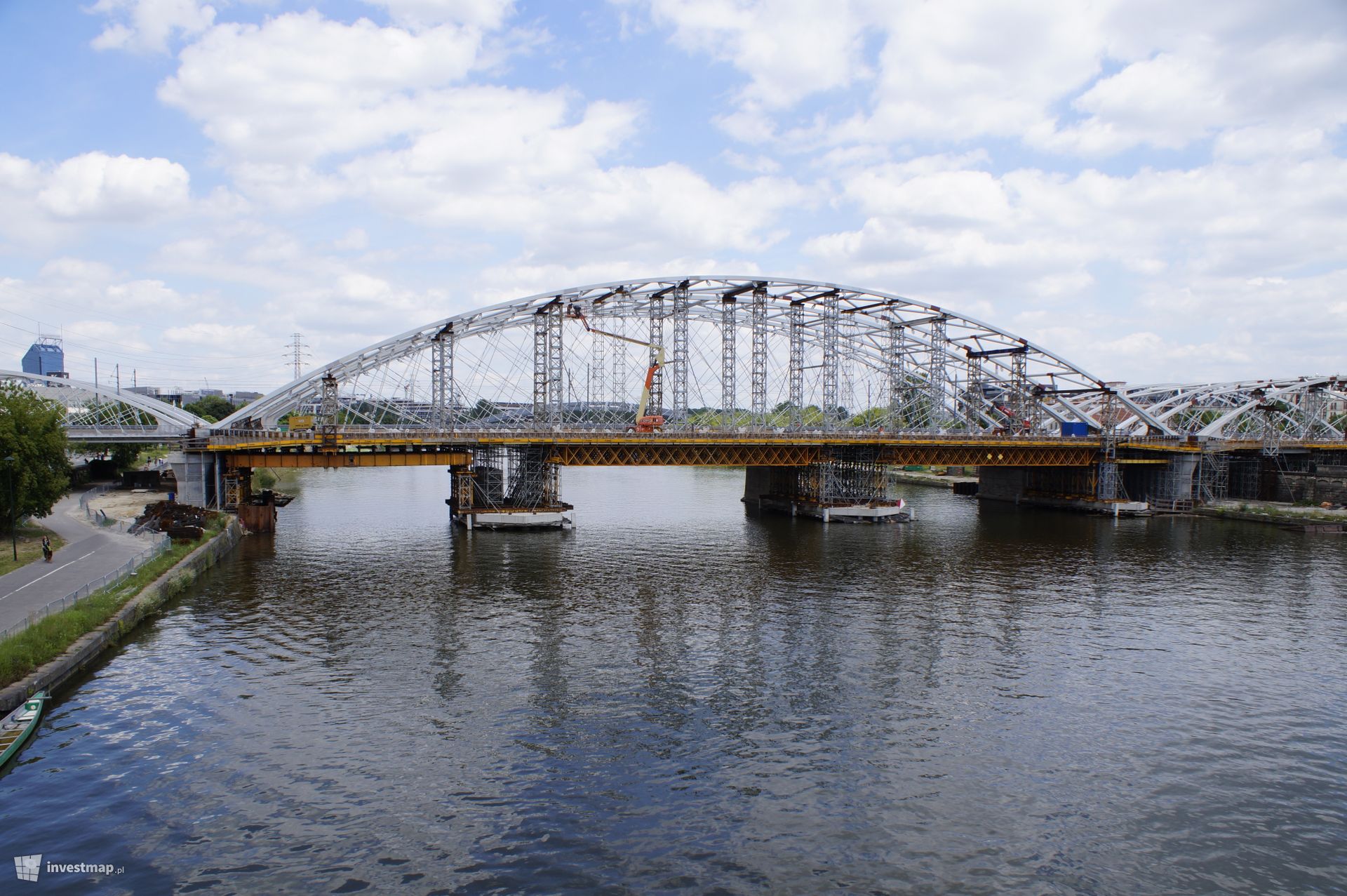 W centrum Krakowa trwa budowa nowego mostu przez Wisłę 