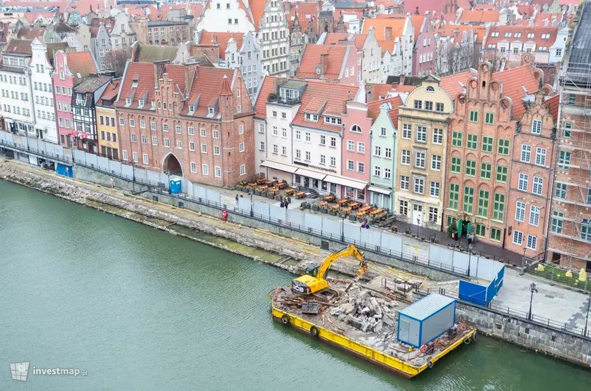 Zdjęcie Remont Długiego Pobrzeża fot. Orzech 