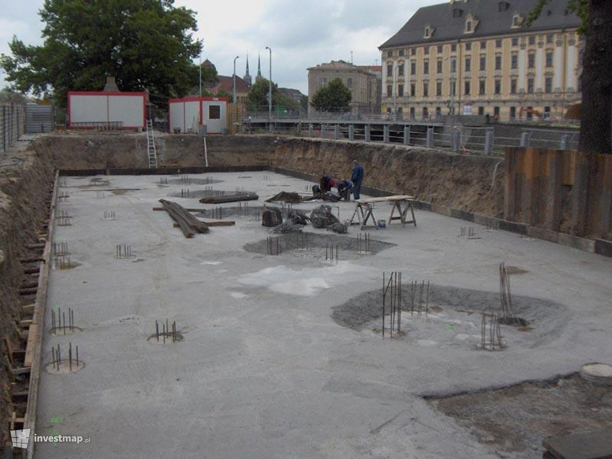 Zdjęcie [Żerniki Wrocławskie] Żernicki Rynek - 297 mieszkań fot. Jan Augustynowski