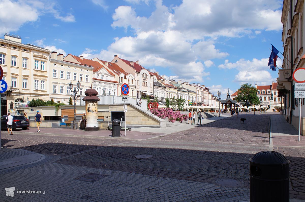 Zdjęcie Rynek Rzeszowski fot. Damian Daraż 