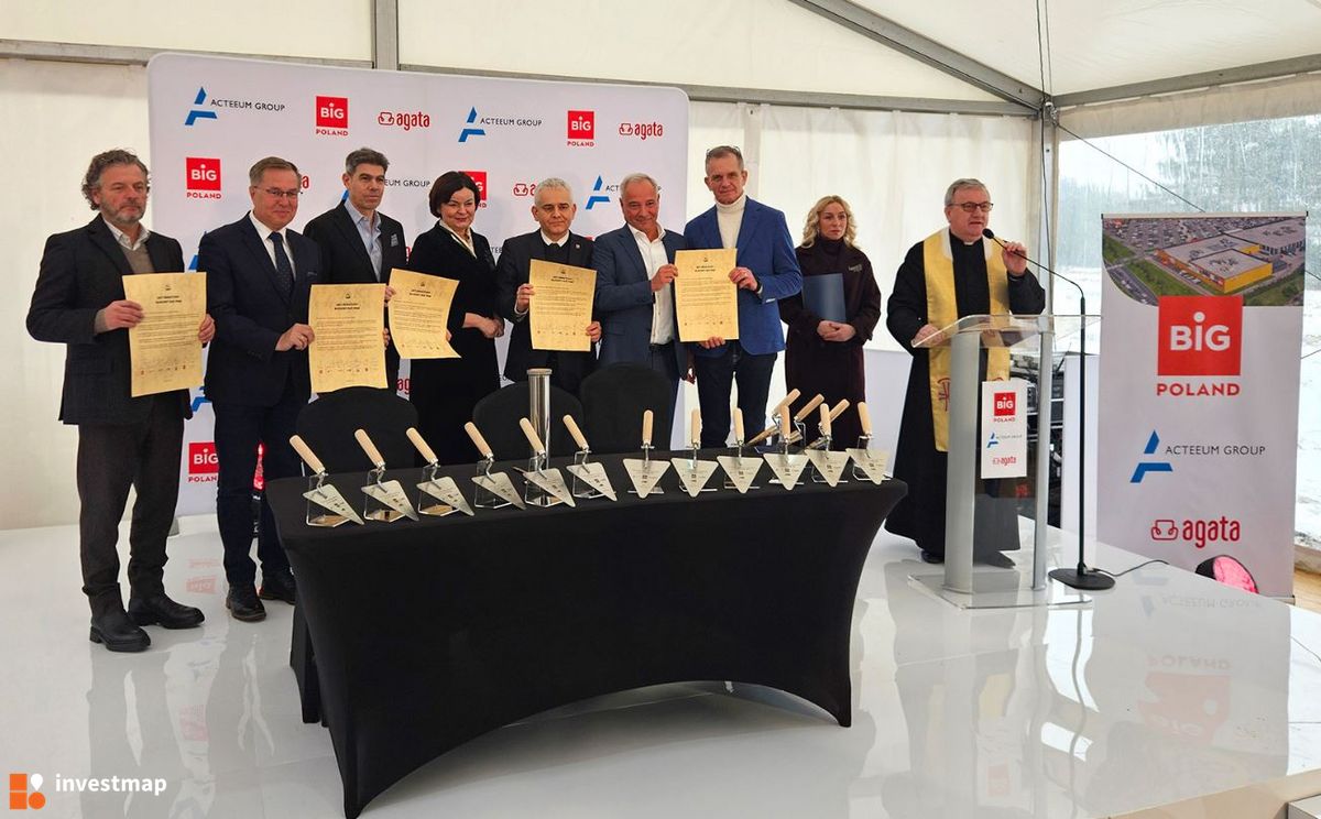 Zdjęcie Centrum handlowe BIG Piła fot. Orzech 