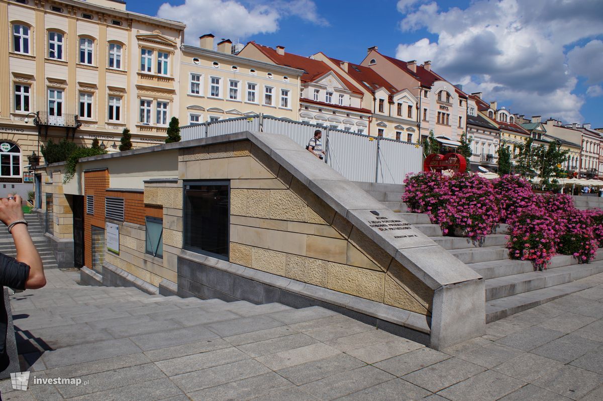 Zdjęcie Rynek Rzeszowski fot. Damian Daraż 