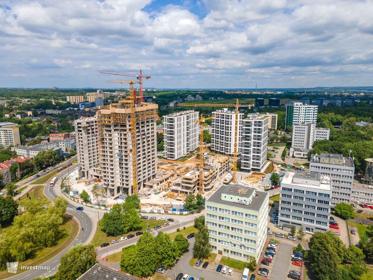 Zdjęcie Kompleks wielofunkcyjny ATAL Sky+ fot. Jakub Zazula 