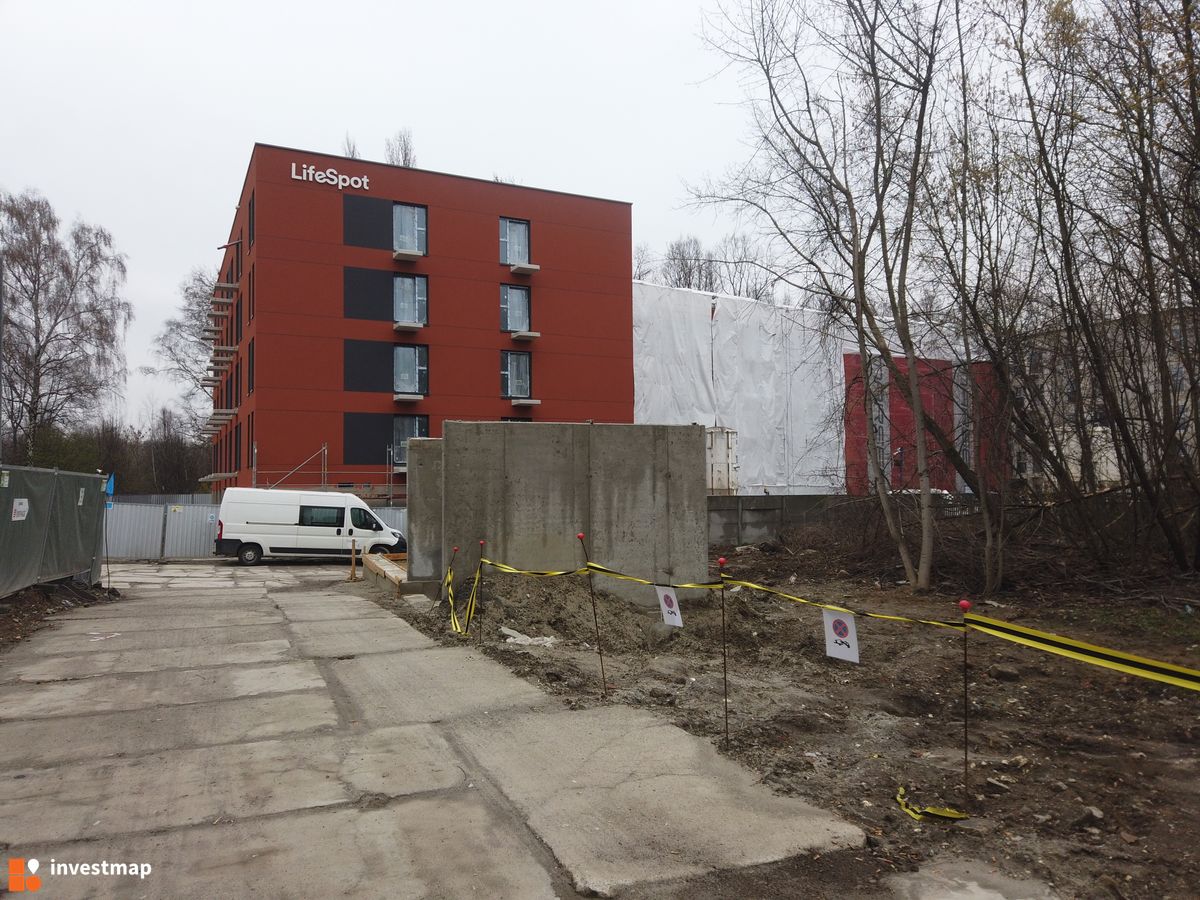 Zdjęcie Al. Pokoju 64 fot. Damian Daraż 