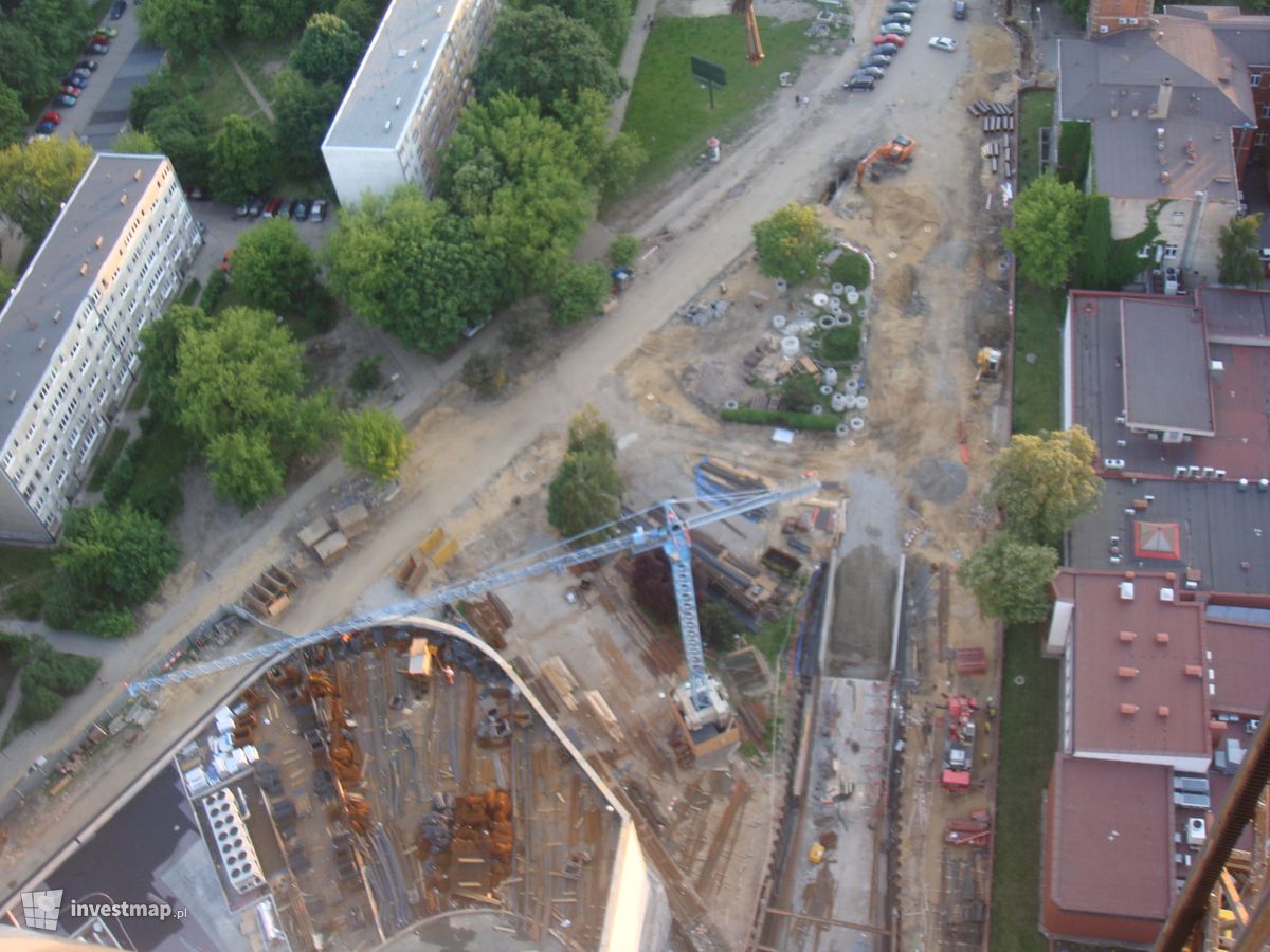 Zdjęcie [Wrocław-Krzyki] Przebudowa układu drogowego wokół Sky Tower fot. Jan Augustynowski