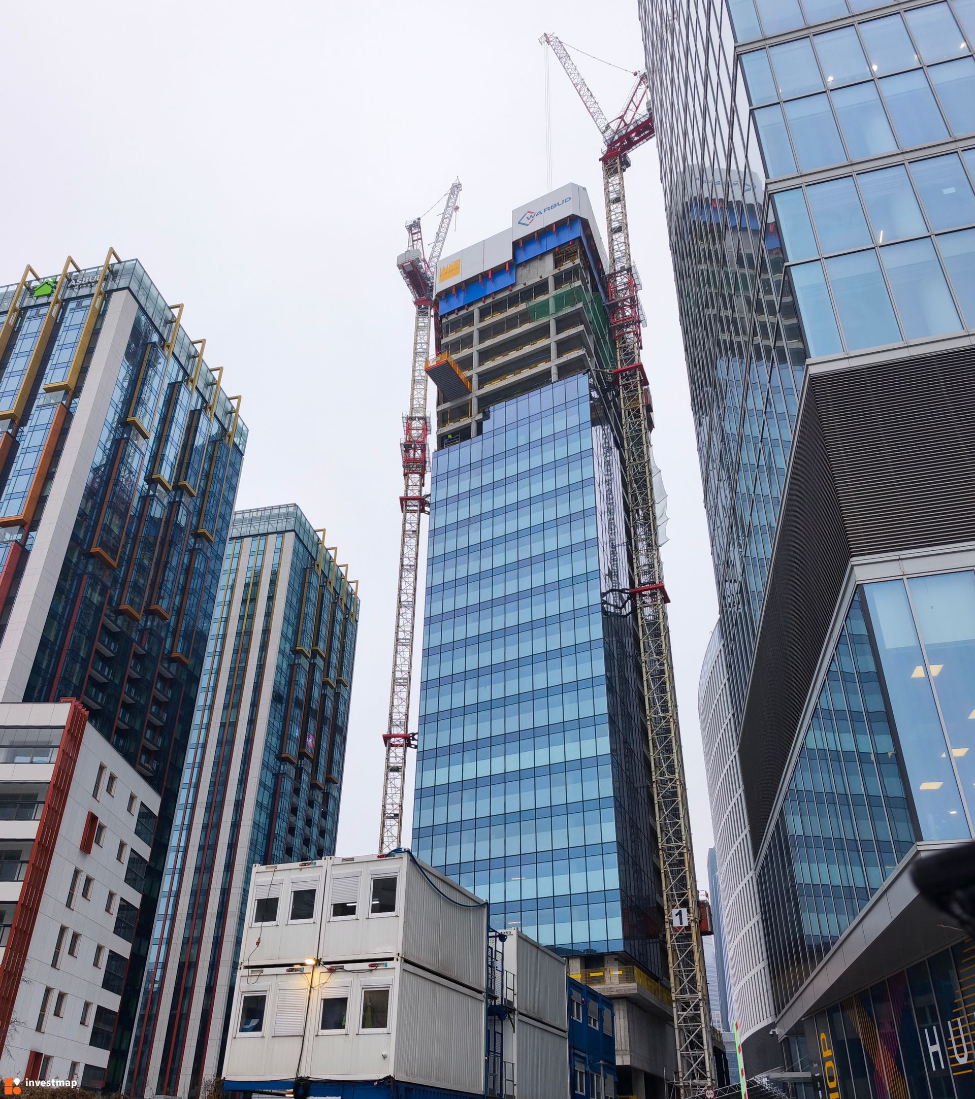W centrum Warszawy powstaje 130-metrowy wieżowiec Skyliner II 