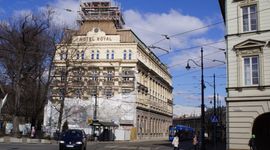 W Krakowie trwa remont zabytkowego Hotelu Royal [FILM + ZDJĘCIA]