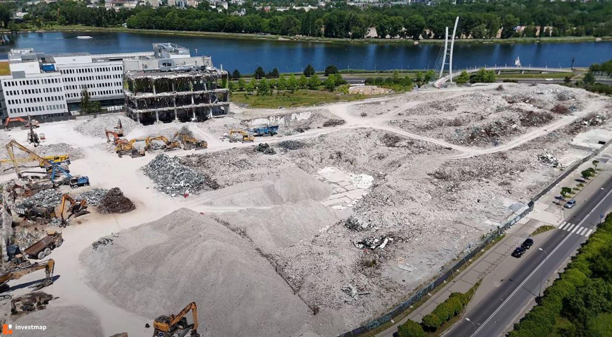 W Poznaniu kończy się wyburzanie jednego z największych centrów