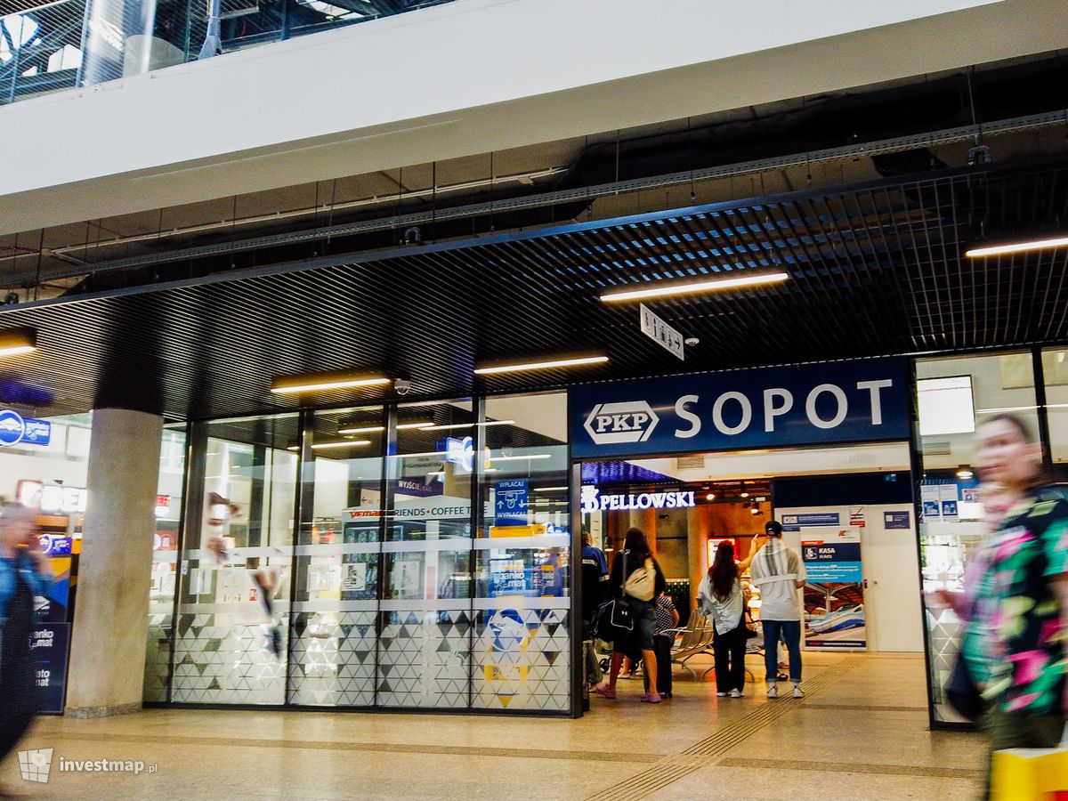 Zdjęcie [Sopot] Kompleks "Sopot Centrum" (dworzec PKP) fot. Jakub Zazula 