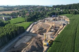 Małopolska: Nowa linia kolejowa Podłęże - Gdów wchodzi w ‎kluczową fazę budowy [ZDJĘCIA]