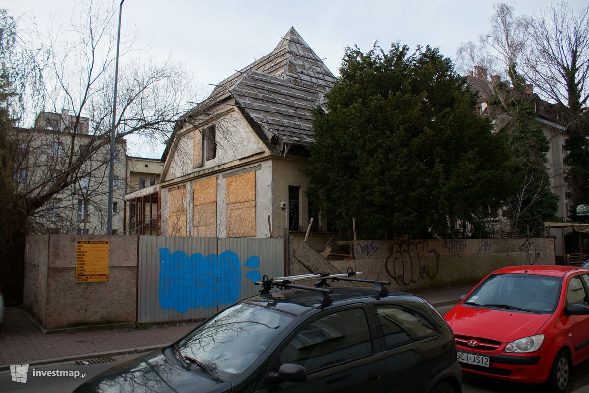 Zdjęcie [Kraków] Remont, ul. Urzędnicza 24 fot. Damian Daraż 