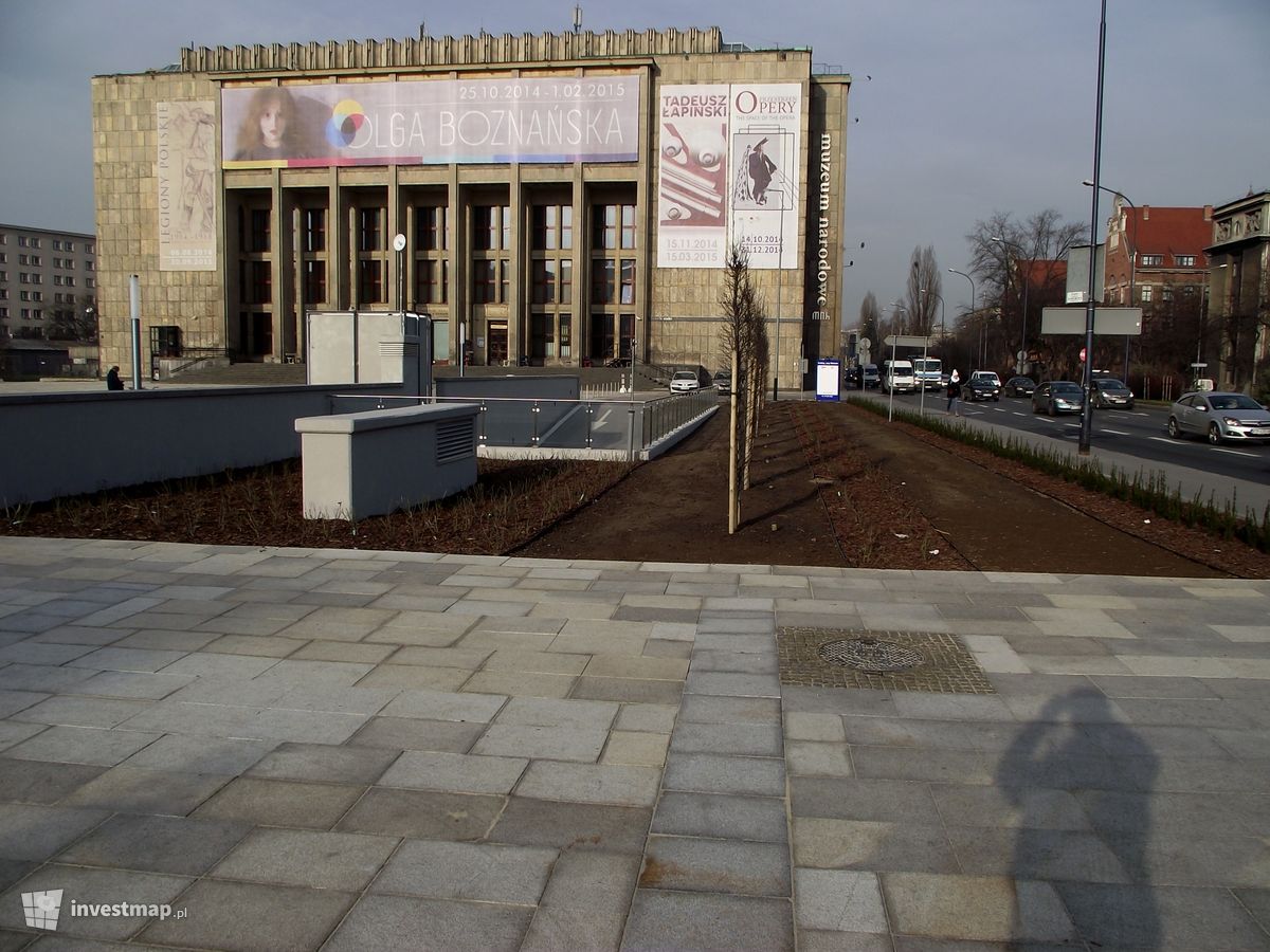 Zdjęcie Parking podziemny, al. 3 Maja fot. Damian Daraż 