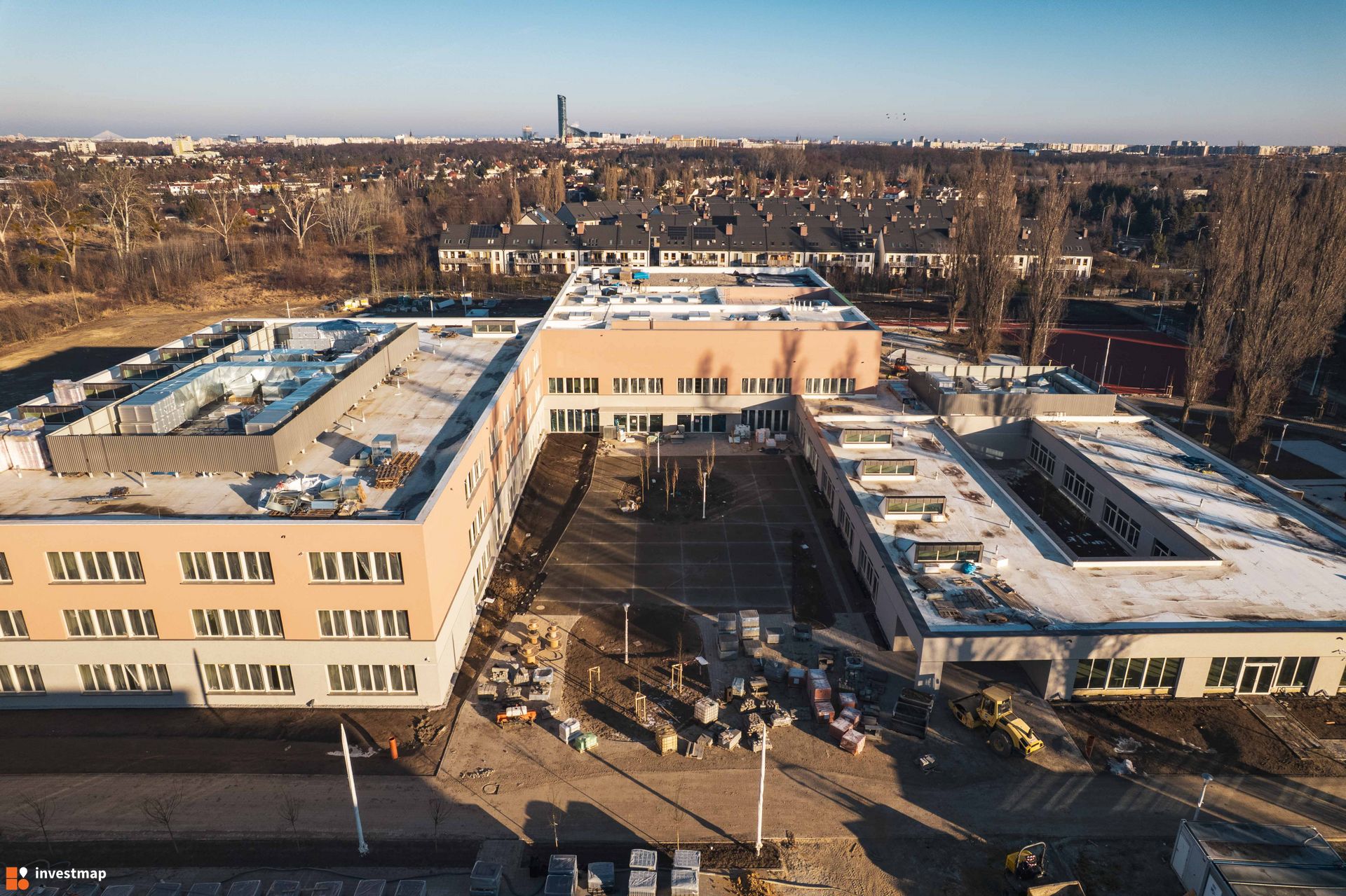 Nowy, wielki Zespół Szkolno‑Przedszkolny przy Zwycięskiej prawie gotowy 