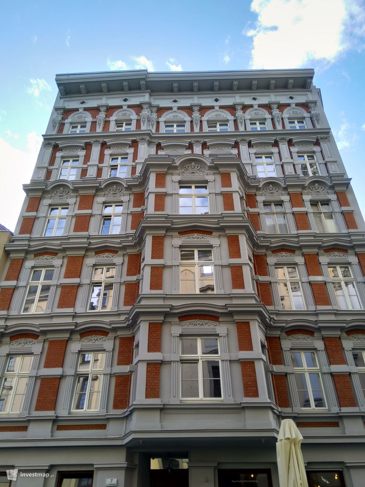Zdjęcie Remont i przebudowa budynku mieszkalnego przy placu Uniwersyteckim 7 fot. Orzech 