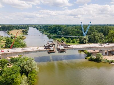 We Wrocławiu postępują prace na budowie mostu Wschodniego i Alei Wielkiej Wyspy [FILM + ZDJĘCIA]