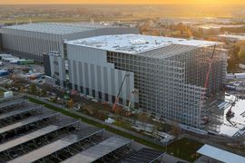 Rośnie wielki kompleks logistyczno-magazynowy Grupy Maspex w Tychach [ZDJĘCIA]