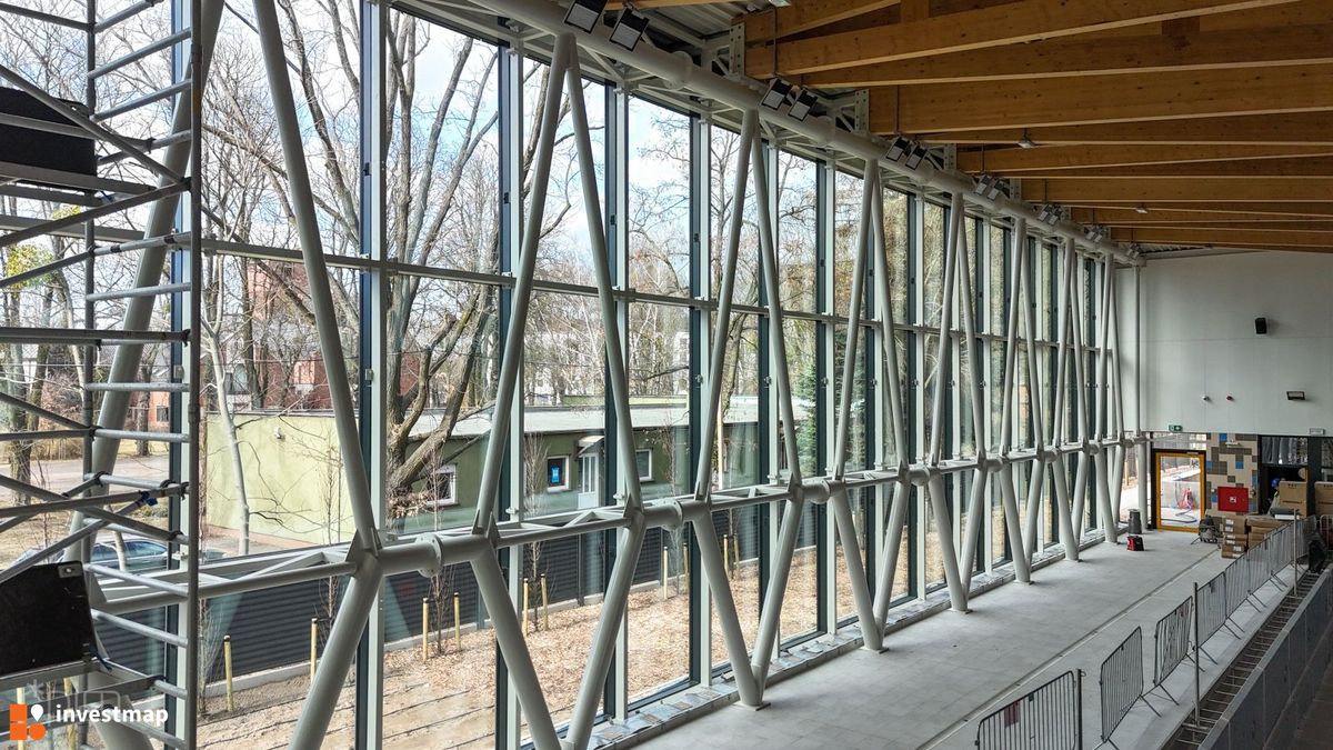 Zdjęcie Kryta pływalnia, ul. Taborowa fot. Wojciech Jenda