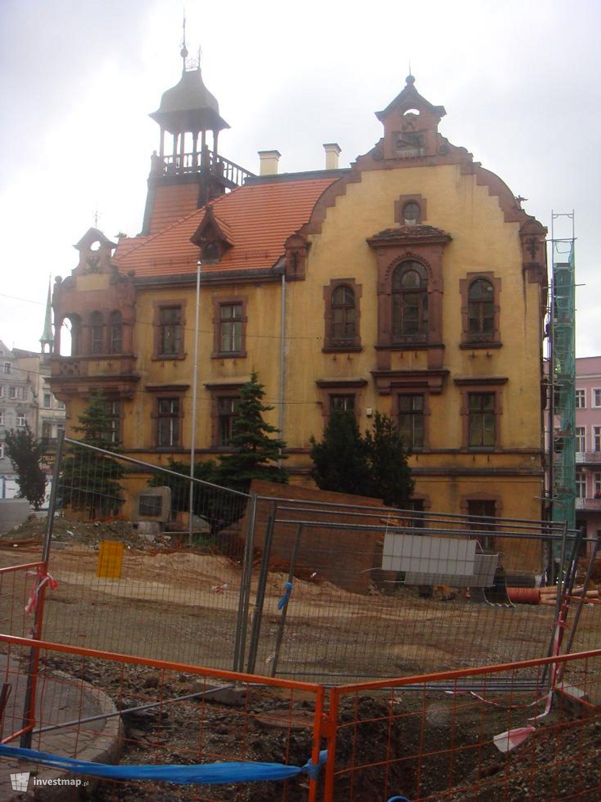 Zdjęcie [Nowa Ruda] Przebudowa zabytkowego Rynku wraz z restauracją Ratusza fot. Jan Augustynowski
