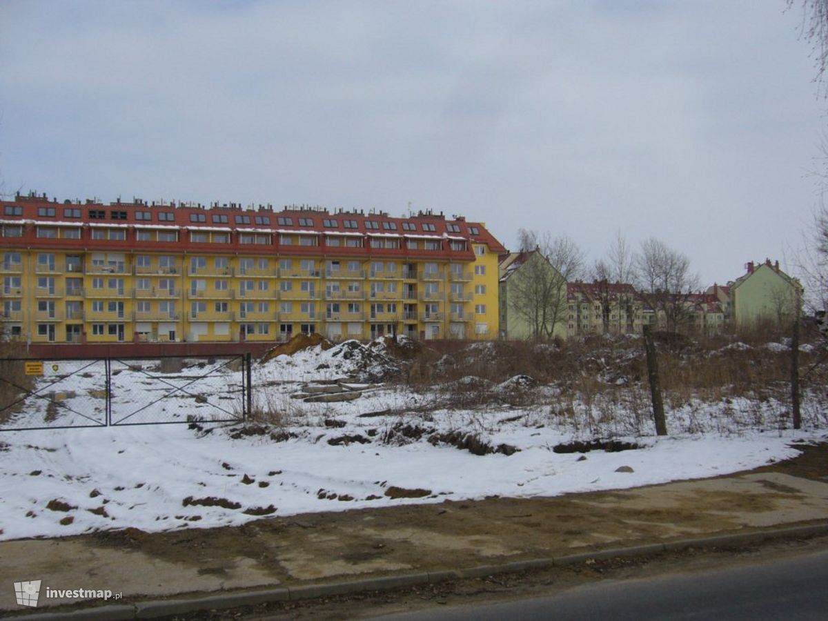 Zdjęcie [Wrocław] Budynki wielorodzinne, ul. Główna fot. Orzech 