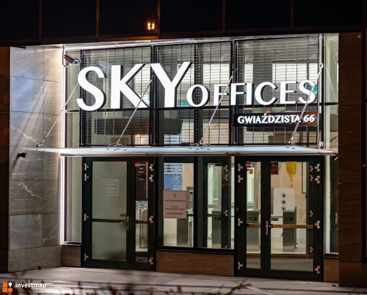 Zdjęcie Sky Tower fot. Orzech 