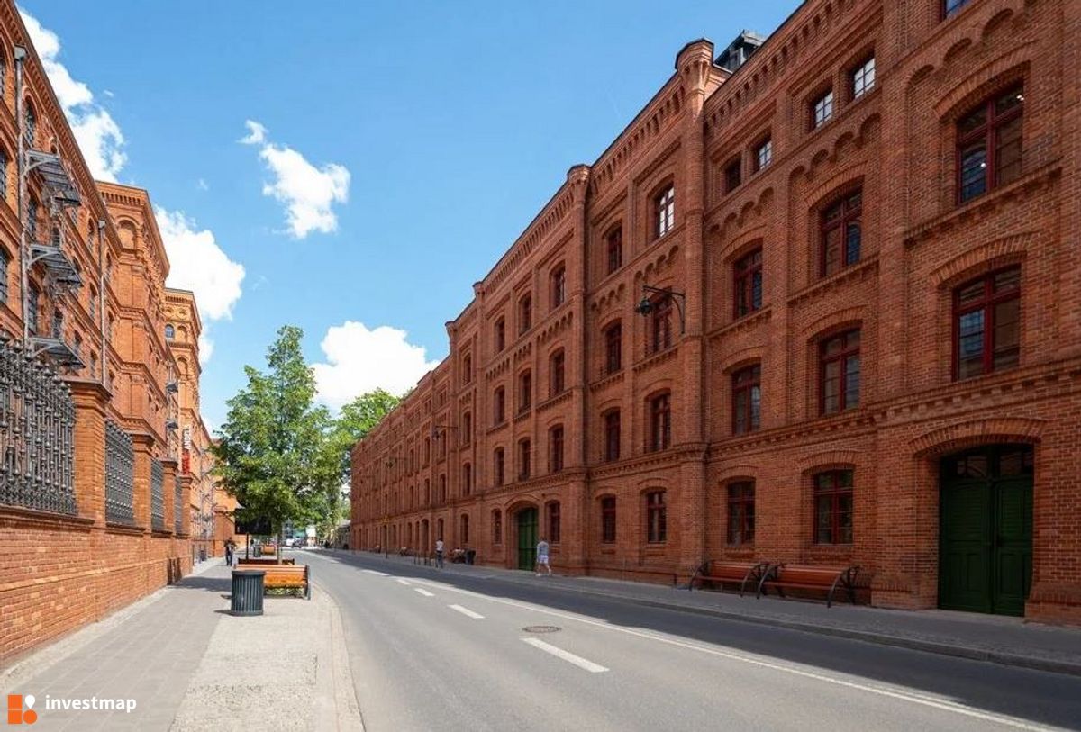 Zdjęcie Remont famuły, ul. Ogrodowa 24 fot. Orzech 