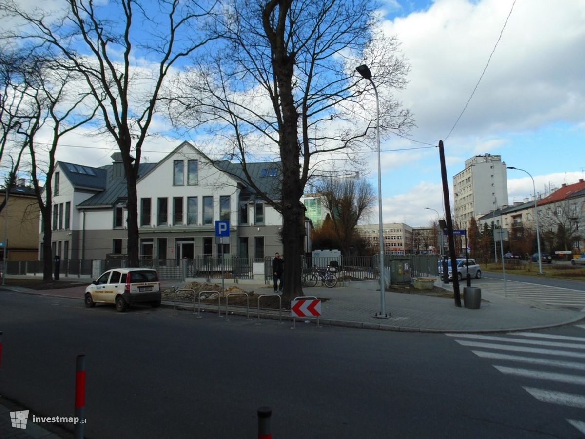 Zdjęcie [Kraków] Budynek Mieszkalny &quot;WILLA&quot;, Al. Beliny Prażmowskiego 60 fot. Damian Daraż 