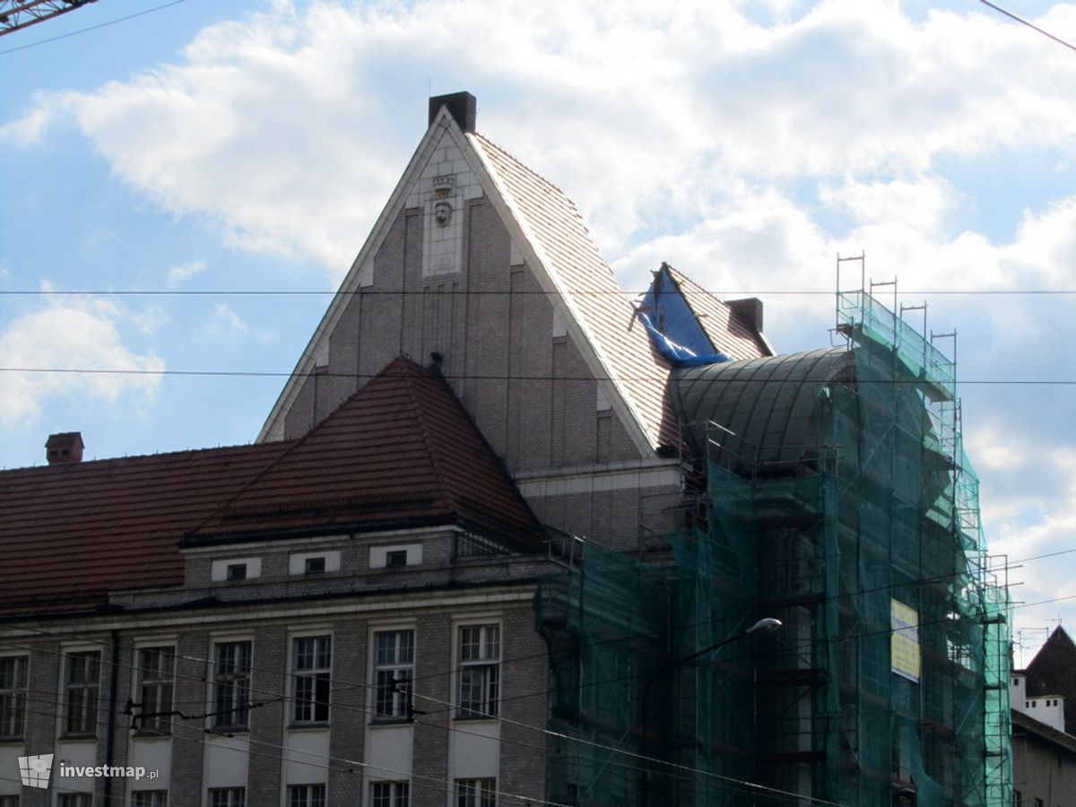 Zdjęcie [Katowice] Modernizacja budynku Rektoratu Uniwersytetu Ekonomicznego w Katowicach fot. siberia 