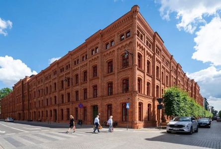 Wielki finał łódzkiej metamorfozy. Zabytkowe famuły przy Ogrodowej 24 zachwycają! [ZDJĘCIA]