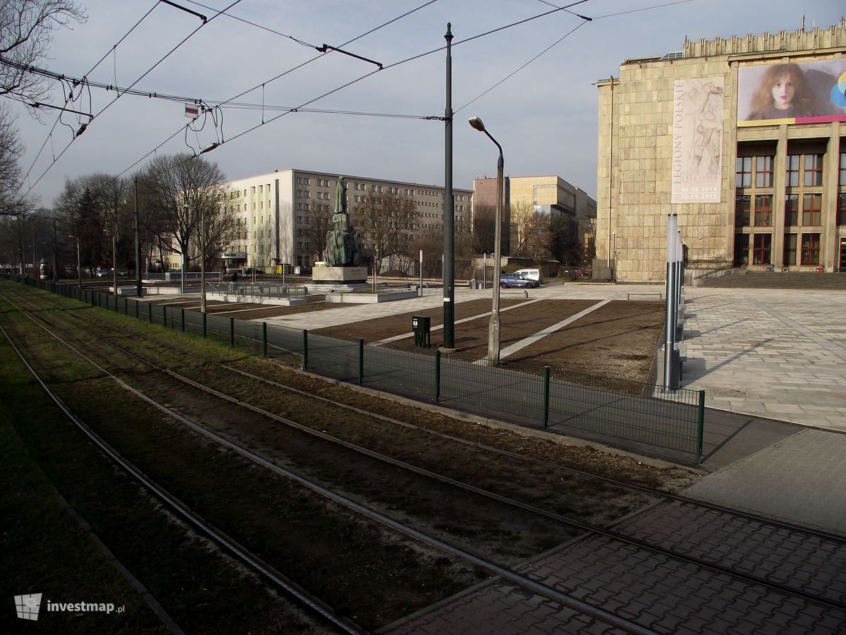 Zdjęcie Parking podziemny, al. 3 Maja fot. Damian Daraż 