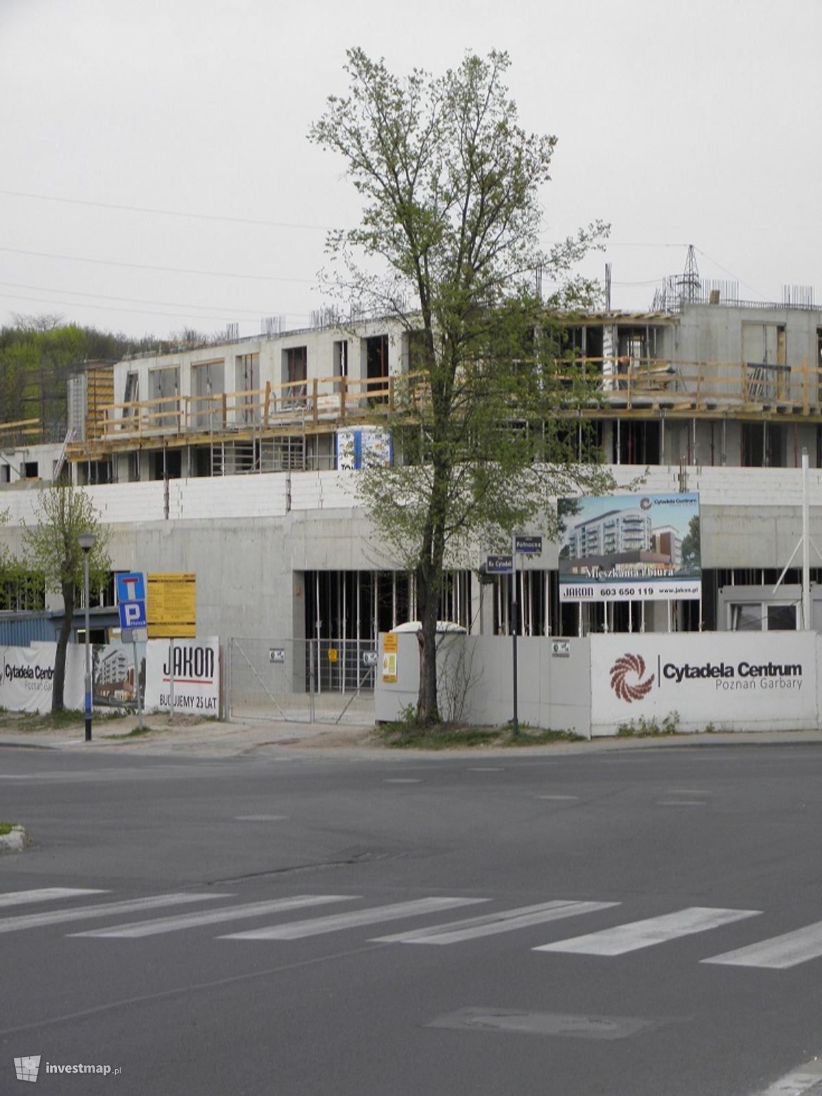 Zdjęcie [Poznań] Budynek mieszkalno-usługowo-biurowy "Cytadela Centrum" fot. PieEetrek 