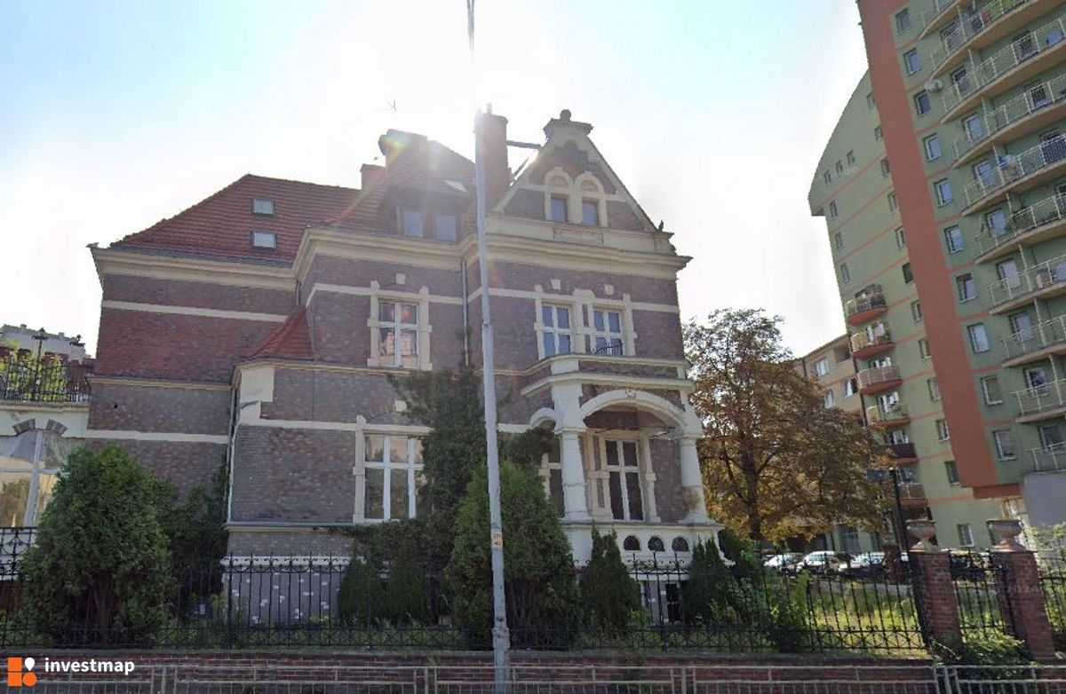 Zdjęcie [Wrocław] Hotel, Legnicka 42 fot. Orzech 