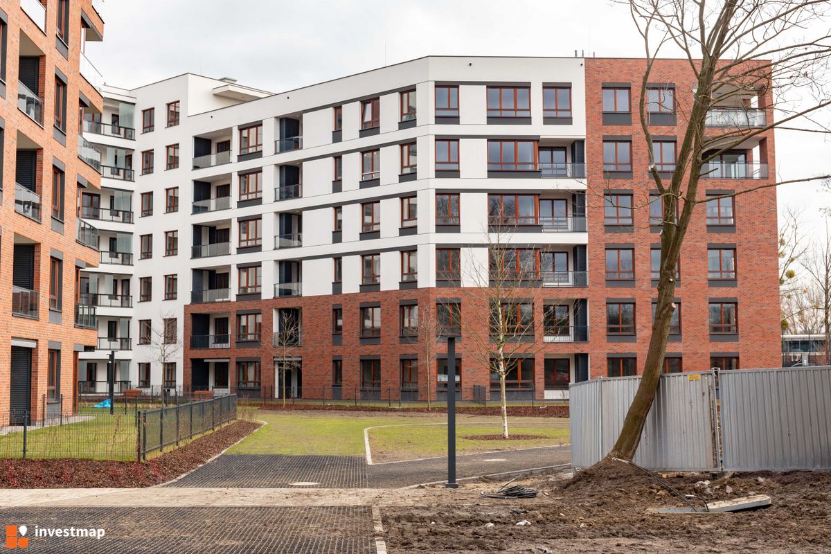 Zdjęcie [Warszawa] Osiedle "Fort Służew" fot. Jakub Zazula 