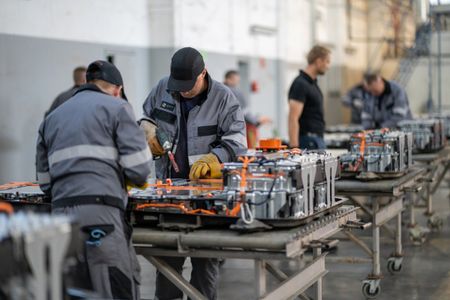 Eneris otworzył w woj. śląskim największy zakład recyklingu baterii litowych w Europie 