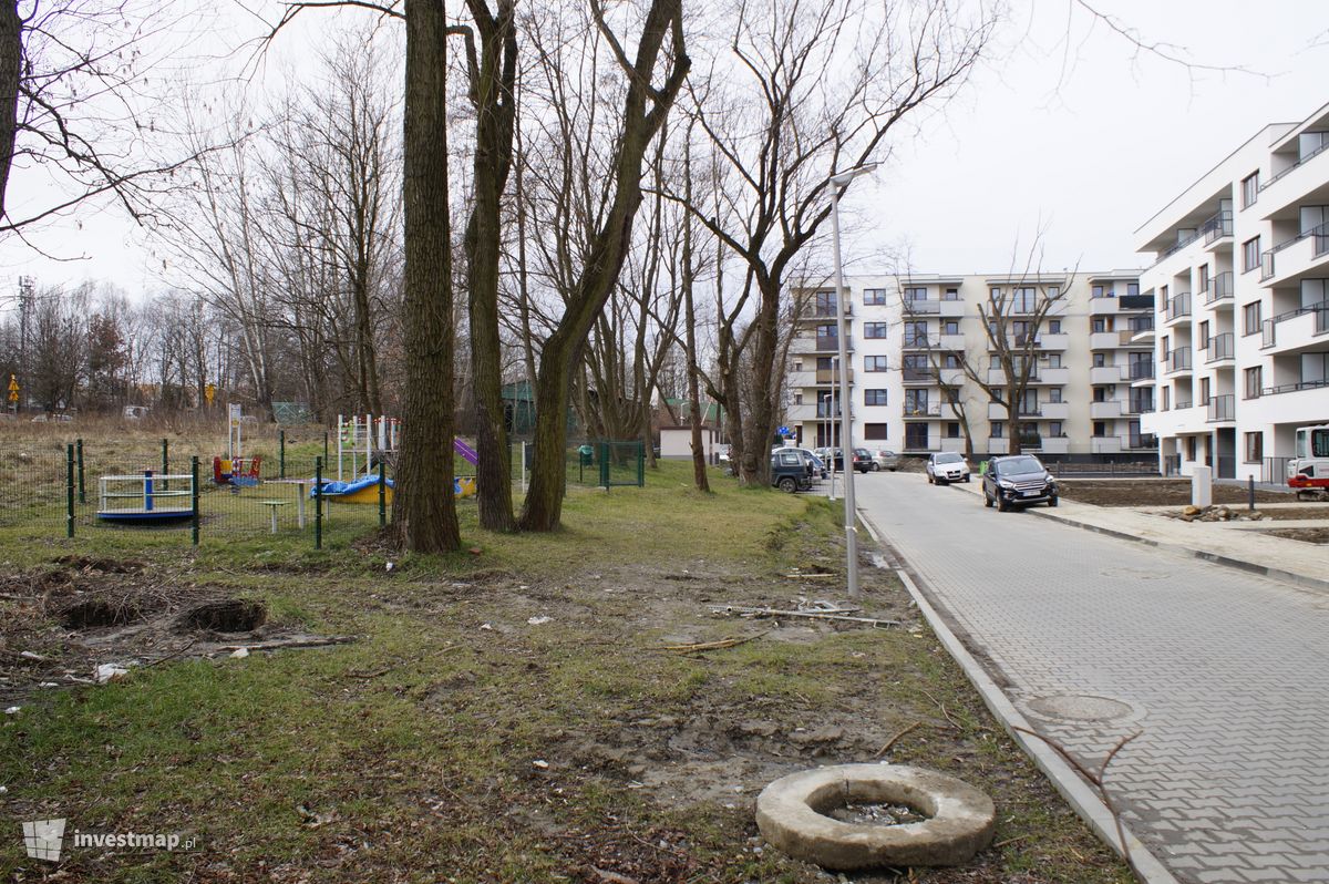 Zdjęcie [Kraków] Osiedle Mieszkalne, ul. Mała Góra fot. Damian Daraż 