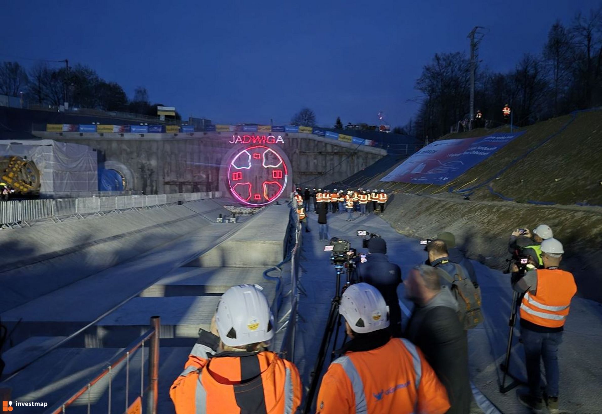 Linia kolejowa Podłęże-Piekiełko: pierwszy tunel kolejowy wydrążony 