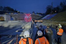 Linia kolejowa Podłęże-Piekiełko: pierwszy tunel kolejowy wydrążony [ZDJĘCIA]