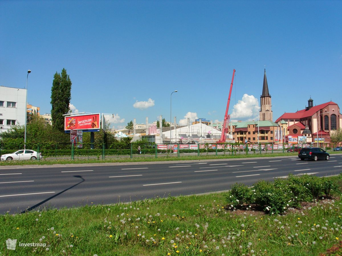 Zdjęcie [Wrocław] Biedronka, ul. Orlińskiego/Horbaczewskiego fot. worldinmyeyes 