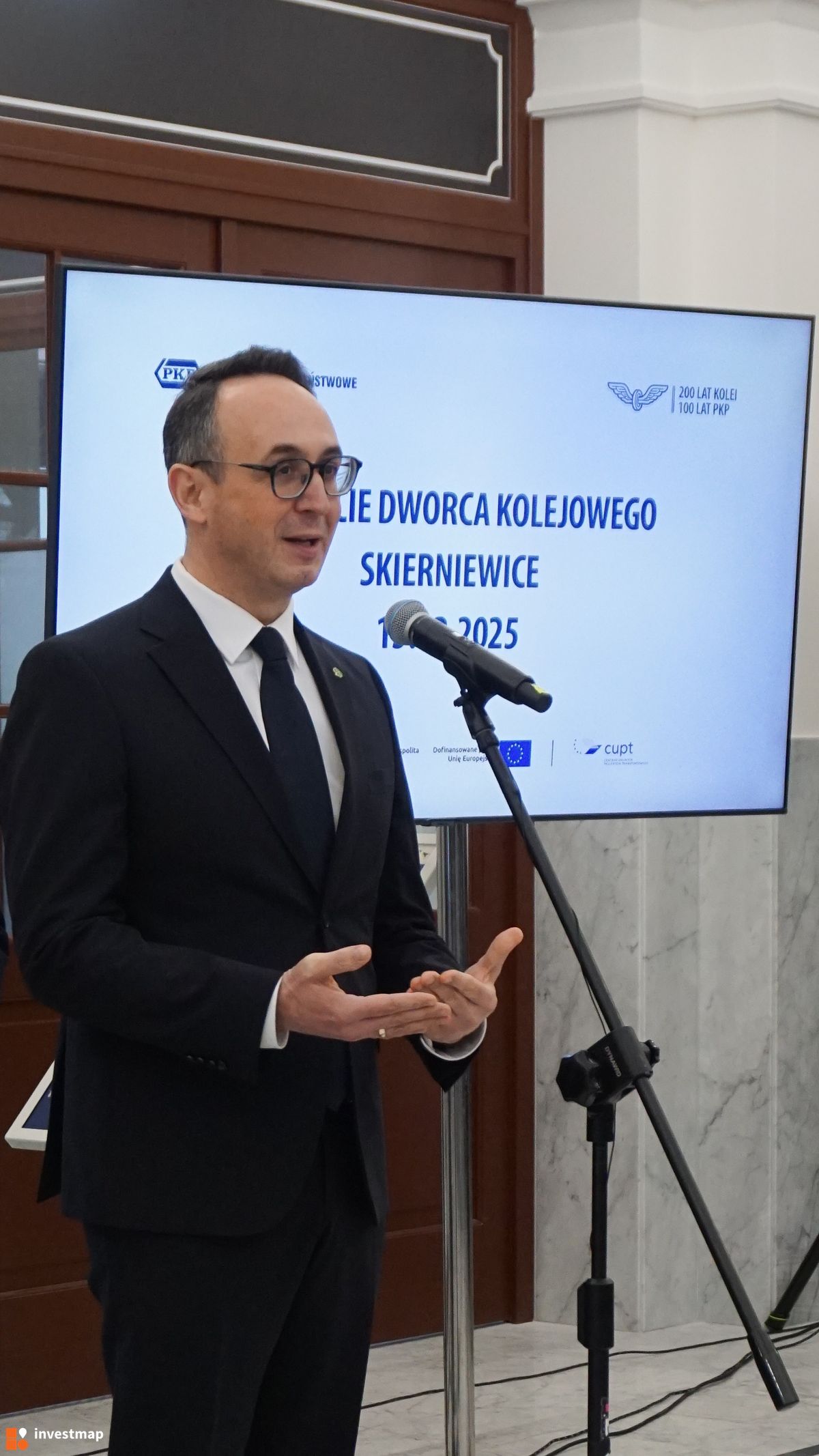 Zdjęcie Dworzec kolejowy w Skierniewicach fot. Wojciech Jenda