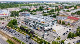 Womak Holding konsekwentnie wzmacnia ofertę swoich centrów convenience we Wrocławiu