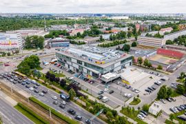 Womak Holding konsekwentnie wzmacnia ofertę swoich centrów convenience we Wrocławiu
