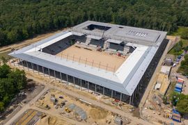 Intensywne prace na budowie stadionu miejskiego w Katowicach
