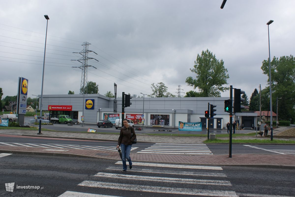 Zdjęcie [Kraków] Pawilon Handlowo - Usługowy "LIDL", Kraków, ul.Cechowa/Stojałowskiego fot. Damian Daraż 