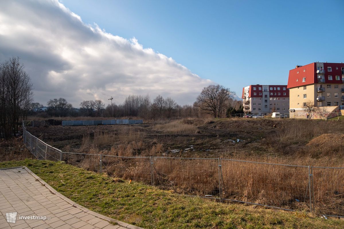 Zdjęcie Budynek wielorodzinny, ul. Skarbowców 93 fot. Jakub Zazula 