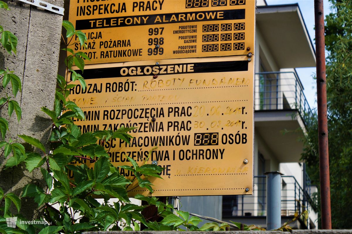 Zdjęcie [Kraków] Budynek Mieszkalny, ul. Kobierzyńska fot. Damian Daraż 