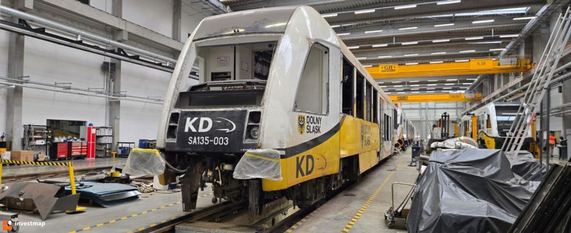 Kolejowe metamorfozy w Legnicy. Jak pociągi Kolei Dolnośląskich dostają nowe życie?