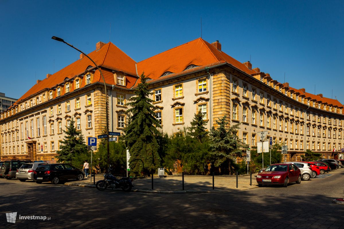 Zdjęcie [Wrocław] Budynek Oddziału ZUS, ul. Pretficza 11 (remont) fot. Mariusz Bartodziej