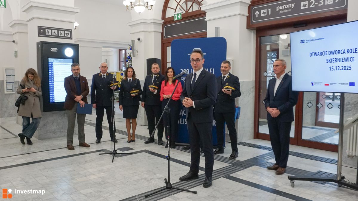 Zdjęcie Dworzec kolejowy w Skierniewicach fot. Wojciech Jenda